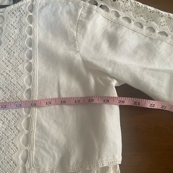 Ann Taylor White 100% linen Crochet Eyelet Blouse - Picture 9 of 10